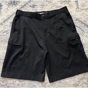 Izod Golf Mens Black Cargo Shorts Size 36 Straight Fit Non Slip Waist 10" Inseam